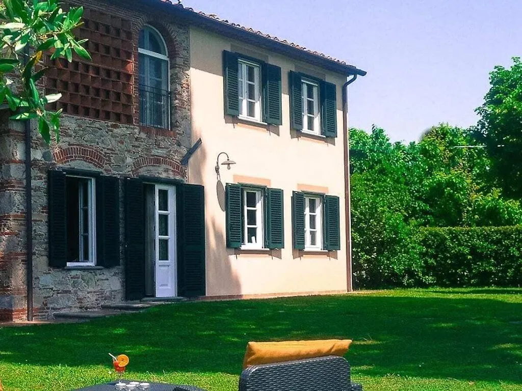 Charming Holiday Home In San Leonardo San Ginese